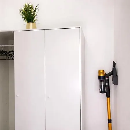 Donau Hauptplatz Haven, 2 Mins To The River * לינץ