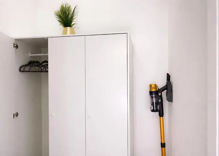 Donau Hauptplatz Haven, 2 Mins To The River * Linz