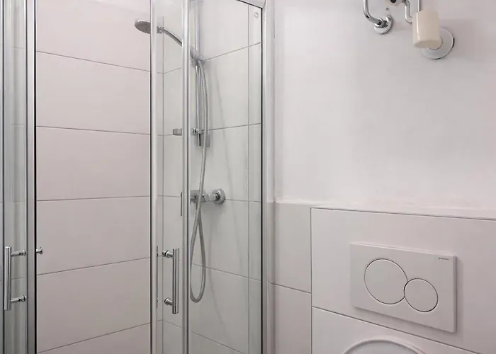 Daire Donau Hauptplatz Haven, 2 Mins To The River *